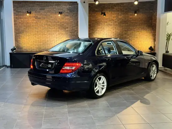 MERCEDES-BENZ-C 180-2011