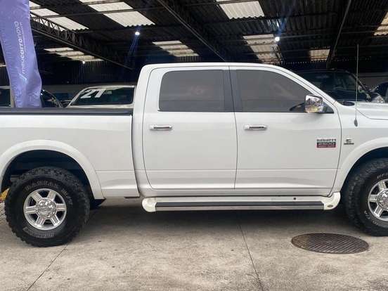 RAM-2500-6.7 LARAMIE 4X4 CD I6 TURBO DIESEL 4P AUTOMÁTICO RAM-2500-2012