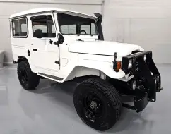 TOYOTA BANDEIRANTE 4.0 OJ50LV 4X4 TETO RIGIDO DIESEL 2P MANUAL TOYOTA BANDEIRANTE 4.0 OJ50LV 4X4 TETO RIGIDO DIESEL 2P MANUAL