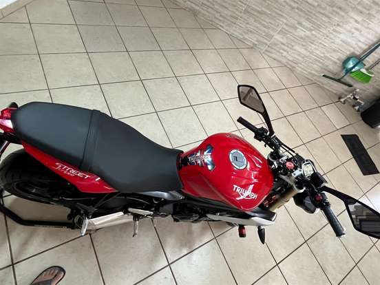TRIUMPH-STREET TRIPLE 675 ABS TRIUMPH-STREET TRIPLE 675 ABS-2017