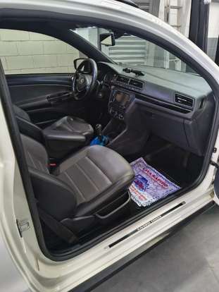 VOLKSWAGEN-SAVEIRO-2017
