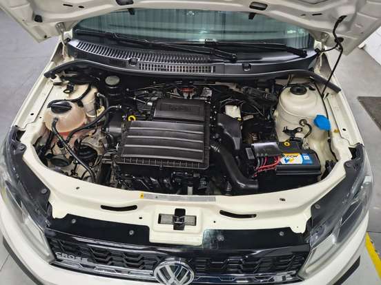 VOLKSWAGEN-SAVEIRO-2017