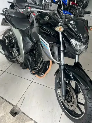 YAMAHA FZ25 FAZER ABS 