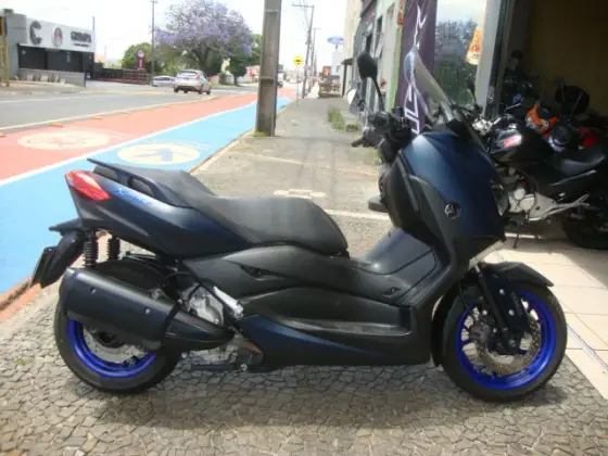 YAMAHA XMAX ABS 
