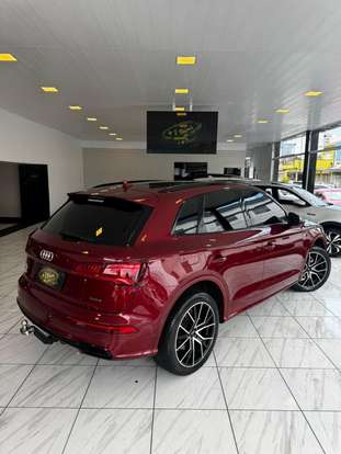 AUDI-Q5-2020