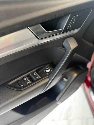 AUDI-Q5-2020