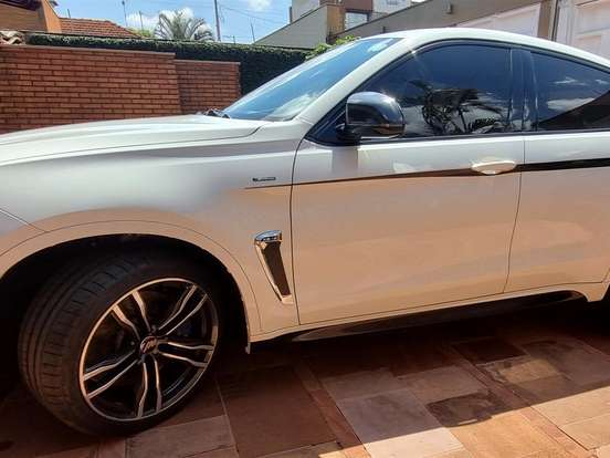 BMW-X6-4.4 M 4X4 COUPÉ V8 32V BI-TURBO GASOLINA 4P AUTOMÁTICO BMW-X6-2017