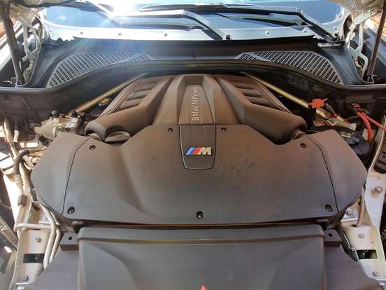 BMW-X6-4.4 M 4X4 COUPÉ V8 32V BI-TURBO GASOLINA 4P AUTOMÁTICO BMW-X6-2017