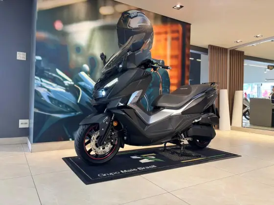DAFRA CRUISYM 300 