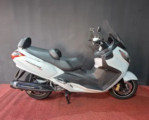 DAFRA MAXSYM 400i 