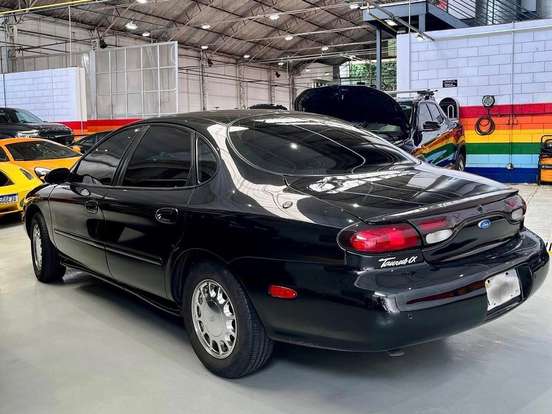 FORD-TAURUS-3.0 LX V6 24V GASOLINA 4P AUTOMÁTICO FORD-TAURUS-1997