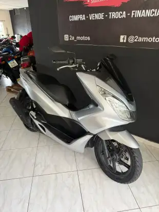 HONDA-PCX-2017