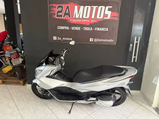 HONDA-PCX-2017