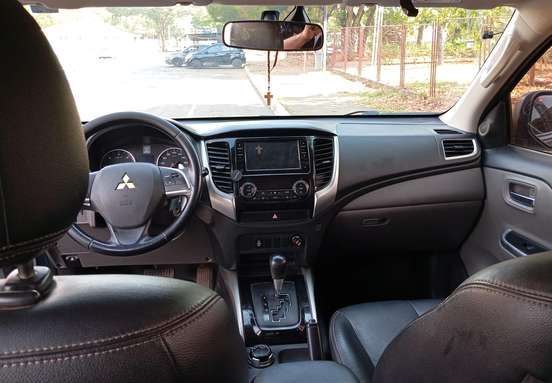 MITSUBISHI-L200 TRITON-2018