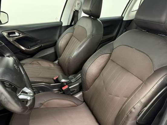 PEUGEOT-2008-2016