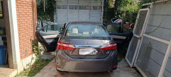 TOYOTA-COROLLA-2015