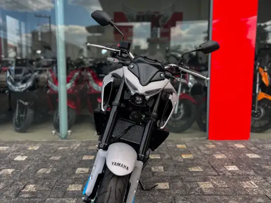 YAMAHA-MT-03 CONNECTED ABS YAMAHA-MT-03 CONNECTED ABS-2025