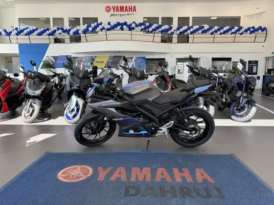 YAMAHA YZF R15 