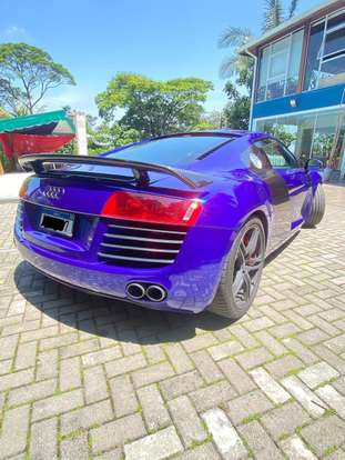 AUDI-R8-2008