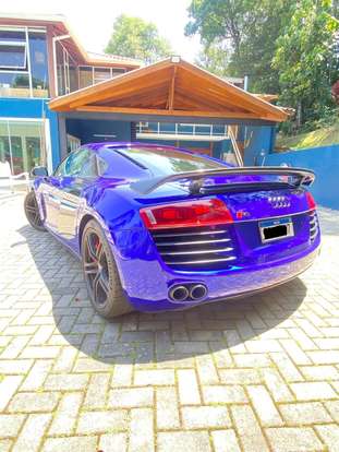 AUDI-R8-2008