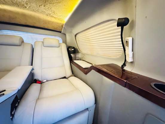 CHEVROLET-SUBURBAN-2011