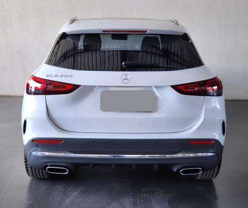 MERCEDES-BENZ-GLA 200-2021