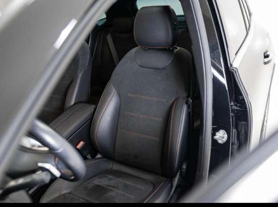 MERCEDES-BENZ-GLA 200-2021