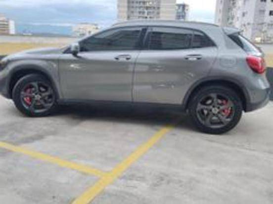 Mercedes-Benz GLA 200 1.6 CGI Flex Advance 7G-DCT