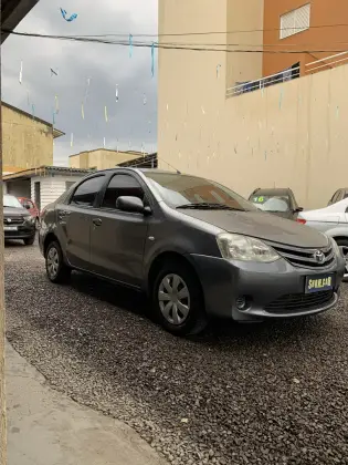 TOYOTA ETIOS 1.5 XS SEDAN 16V FLEX 4P MANUAL