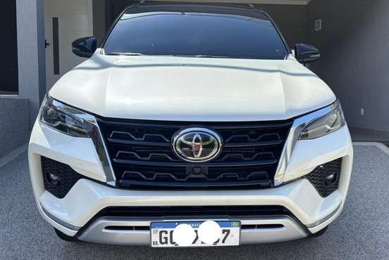 TOYOTA-HILUX SW4-2022