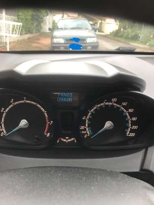 FORD-FIESTA-2014