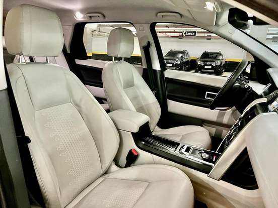 LAND ROVER-DISCOVERY SPORT-2016