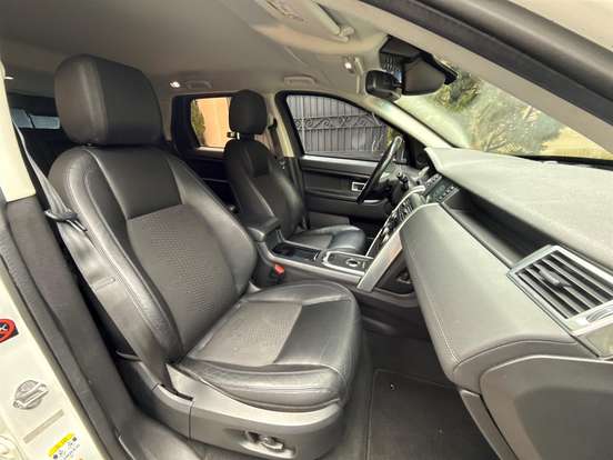 LAND ROVER-DISCOVERY SPORT-2016