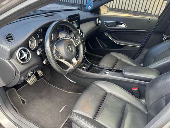 MERCEDES-BENZ-GLA 250-2017