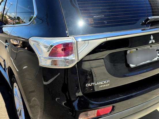 MITSUBISHI-OUTLANDER-3.0 GT 4X4 V6 24V GASOLINA 4P AUTOMÁTICO MITSUBISHI-OUTLANDER-2013