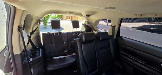 MITSUBISHI-OUTLANDER-2013
