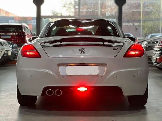 PEUGEOT-RCZ-2015
