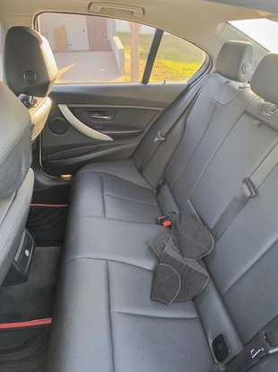 BMW-320i-2013