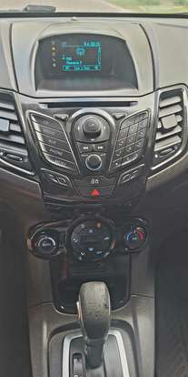FORD-FIESTA-2016