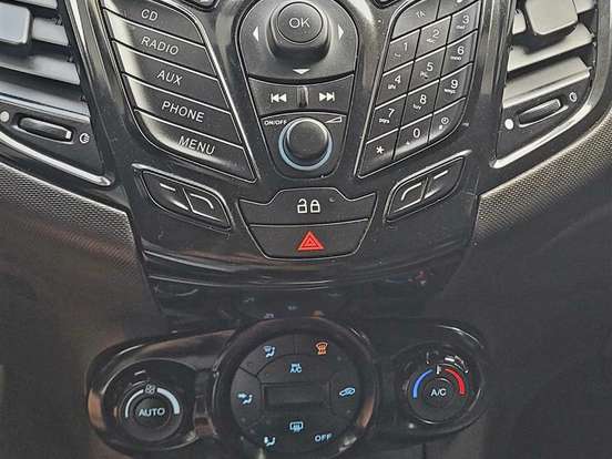 FORD-FIESTA-1.6 TITANIUM HATCH 16V FLEX 4P POWERSHIFT FORD-FIESTA-2016