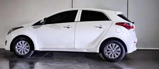 HYUNDAI-HB20-2015