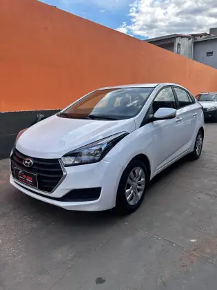 HYUNDAI HB20S 1.0 COMFORT PLUS 12V FLEX 4P MANUAL
