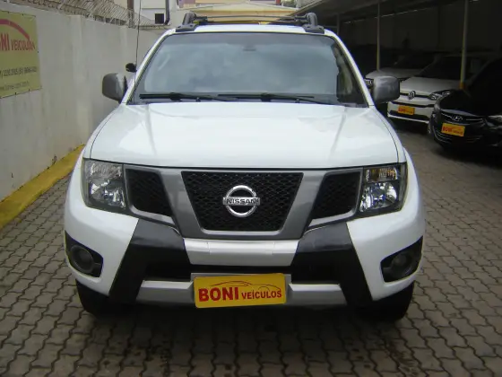 NISSAN FRONTIER 2.5 SV ATTACK 4X2 CD TURBO ELETRONIC DIESEL 4P MANUAL