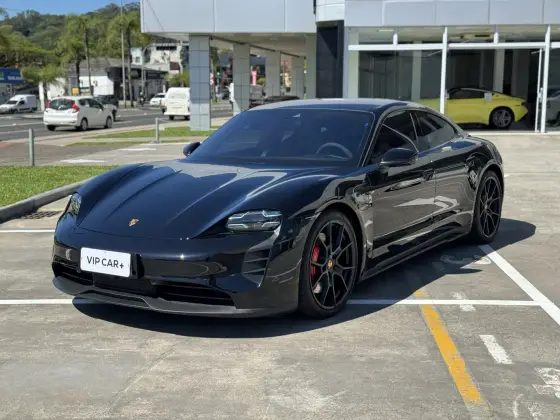 PORSCHE TAYCAN GTS ELÉTRICO
