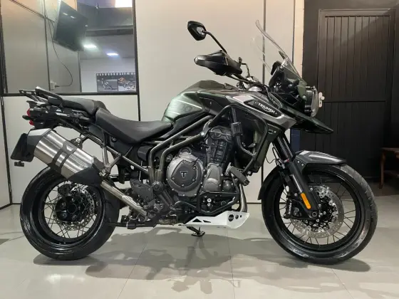 TRIUMPH TIGER 1200 XCX 