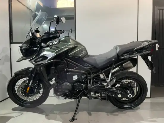 TRIUMPH-TIGER 1200 XCX-2019