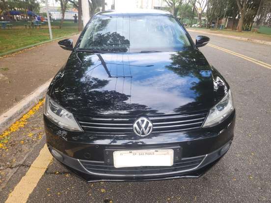 VOLKSWAGEN-JETTA-2014