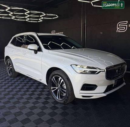 VOLVO XC60 2.0 T8 HYBRID MOMENTUM AWD GEARTRONIC