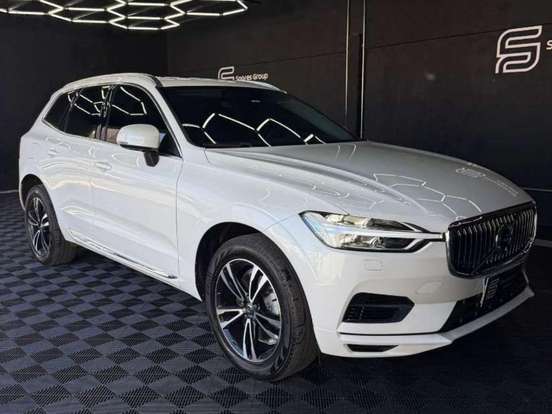 VOLVO-XC60-2.0 T8 HYBRID MOMENTUM AWD GEARTRONIC VOLVO-XC60-2020