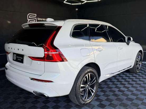 VOLVO-XC60-2.0 T8 HYBRID MOMENTUM AWD GEARTRONIC VOLVO-XC60-2020